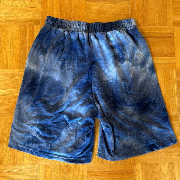 Tie-dye long shorts with butterfly detail - Picture 5 of 6